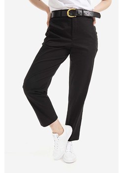 Woolrich spodnie damskie kolor czarny proste medium waist CFWWTR0118FRUT3028-100 ze sklepu PRM w kategorii Spodnie damskie - zdjęcie 161410807
