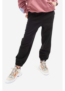 MCQ spodnie dresowe bawełniane Handsy kolor czarny z aplikacją 624628RSJ741000-BLACK ze sklepu PRM w kategorii Spodnie damskie - zdjęcie 161417695