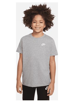 T-shirt dla dużych dzieci Nike Sportswear - Szary ze sklepu Nike poland w kategorii T-shirty chłopięce - zdjęcie 161520688