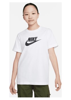 T-shirt dla dużych dzieci (dziewcząt) Nike Sportswear - Biel ze sklepu Nike poland w kategorii Bluzki dziewczęce - zdjęcie 161521559