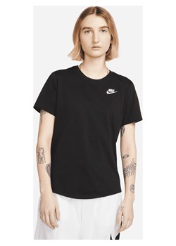 T-shirt damski Nike Sportswear Club Essentials - Czerń ze sklepu Nike poland w kategorii Bluzki damskie - zdjęcie 161521868