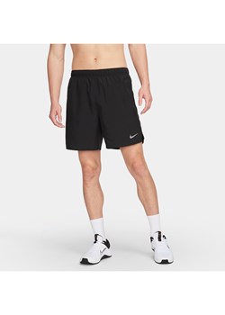Męskie spodenki do biegania z wszytą bielizną Dri-FIT Nike Challenger 18 cm - Czerń ze sklepu Nike poland w kategorii Spodenki męskie - zdjęcie 161521977