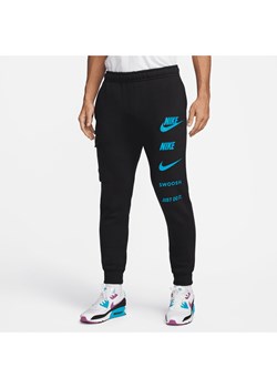 Męskie bojówki Nike Sportswear Standard Issue - Czerń ze sklepu Nike poland w kategorii Spodnie męskie - zdjęcie 161522146
