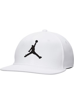 Regulowana czapka Jordan Pro Cap - Biel ze sklepu Nike poland w kategorii Czapki z daszkiem męskie - zdjęcie 161523827