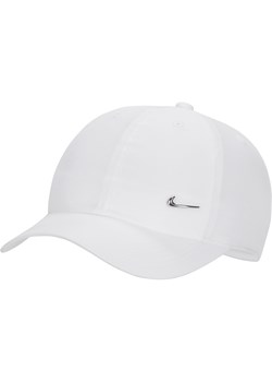 Dziecięca czapka z metalowym logo Swoosh Nike Dri-FIT Club - Biel ze sklepu Nike poland w kategorii Czapki dziecięce - zdjęcie 161524425