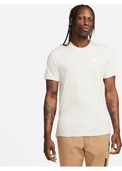 T-shirt męski Nike Sportswear Club - Szary ze sklepu Nike poland w kategorii T-shirty męskie - zdjęcie 161525049