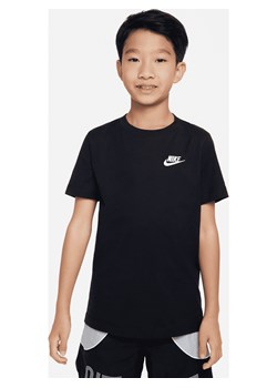 T-shirt dla dużych dzieci Nike Sportswear - Czerń ze sklepu Nike poland w kategorii T-shirty chłopięce - zdjęcie 161525626