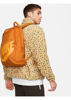 Plecak Nike (21 l) - Pomarańczowy ze sklepu Nike poland w kategorii Plecaki - zdjęcie 161525719
