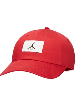 Regulowana czapka Jordan Club - Czerwony ze sklepu Nike poland w kategorii Czapki z daszkiem męskie - zdjęcie 161525966