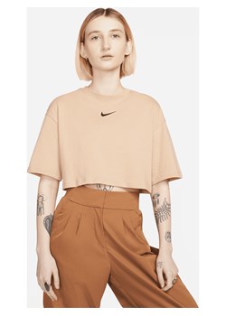 T-shirt damski o krótkim kroju Nike Sportswear - Brązowy ze sklepu Nike poland w kategorii Bluzki damskie - zdjęcie 161527465