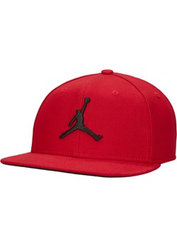 Regulowana czapka Jordan Pro Cap - Czerwony ze sklepu Nike poland w kategorii Czapki z daszkiem męskie - zdjęcie 161527998