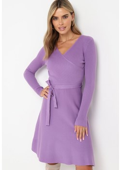 Jasnofioletowa Sweterkowa Sukienka Rozkloszowana z Wiązanym Paskiem Florentame ze sklepu Born2be Odzież w kategorii Sukienki - zdjęcie 161560955