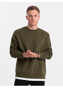 Bluza męska OVERSIZE z imitacją koszulki - oliwkowa V4 OM-SSNZ-0126 ze sklepu ombre w kategorii Bluzy męskie - zdjęcie 161563669