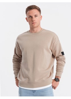 Bluza męska OVERSIZE z imitacją koszulki - beżowa V1 OM-SSNZ-0126 ze sklepu ombre w kategorii Bluzy męskie - zdjęcie 161563676