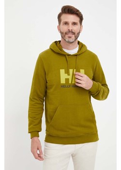 Helly Hansen bluza bawełniana HH LOGO HOODIE męska kolor zielony z kapturem z aplikacją 33977 ze sklepu ANSWEAR.com w kategorii Bluzy męskie - zdjęcie 161608107