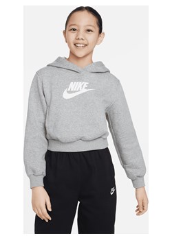 Bluza z kapturem o skróconym kroju dla dużych dzieci (dziewcząt) Nike Sportswear Club Fleece - Szary ze sklepu Nike poland w kategorii Bluzy dziewczęce - zdjęcie 161609856