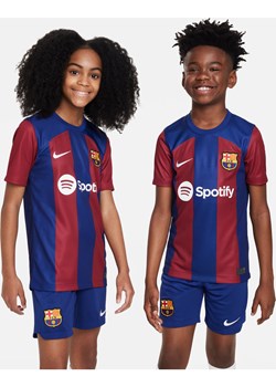 Koszulka piłkarska dla dużych dzieci Nike Dri-FIT FC Barcelona Stadium 2023/24 (wersja domowa) - Niebieski ze sklepu Nike poland w kategorii T-shirty chłopięce - zdjęcie 161609938