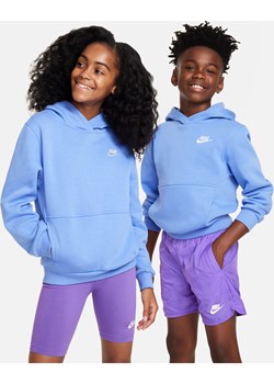 Bluza z kapturem dla dużych dzieci Nike Sportswear Club Fleece - Niebieski ze sklepu Nike poland w kategorii Bluzy dziewczęce - zdjęcie 161610068