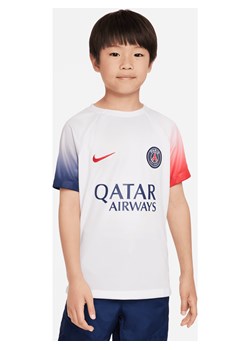 Przedmeczowa koszulka piłkarska dla dużych dzieci Nike Dri-FIT Paris Saint-Germain Academy Pro (wersja wyjazdowa) - Biel ze sklepu Nike poland w kategorii T-shirty chłopięce - zdjęcie 161610125