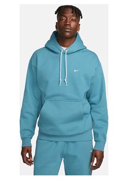 Męska dzianinowa bluza z kapturem Nike Solo Swoosh - Niebieski ze sklepu Nike poland w kategorii Bluzy męskie - zdjęcie 161610909