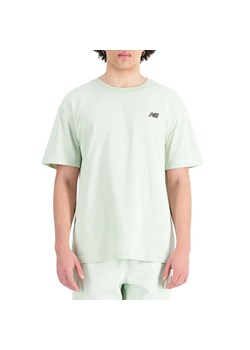 Koszulka New Balance UT21503SRV - miętowa ze sklepu streetstyle24.pl w kategorii T-shirty męskie - zdjęcie 161656169