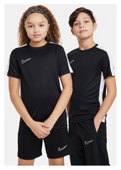 Dziecięca koszulka piłkarska Nike Dri-FIT Academy23 - Czerń ze sklepu Nike poland w kategorii Bluzki dziewczęce - zdjęcie 161710967