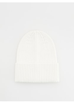 Reserved - Prążkowana czapka - złamana biel ze sklepu Reserved w kategorii Czapki dziecięce - zdjęcie 161858038