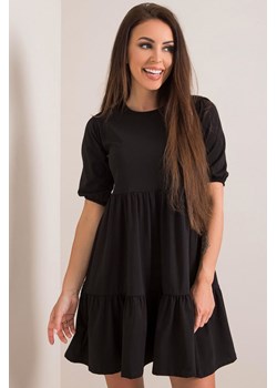 RUE PARIS Sukienka z rozkloszowanym dołem - czarna ze sklepu 5.10.15 w kategorii Sukienki - zdjęcie 161993156