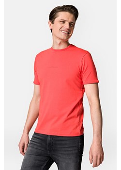 Koszulka Ciemnołososiowa z Bawełną Steph ze sklepu Lancerto S.A. w kategorii T-shirty męskie - zdjęcie 162014765