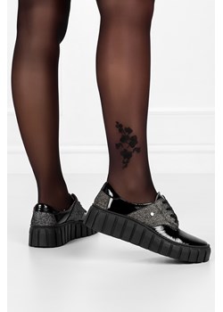 Czarne trampki skórzane lakierowane damskie creepersy sznurowane PRODUKT POLSKI Casu 10128 - id: 941550 - marki Casu - 162064217 Czarne trampki skórzane lakierowane damskie creepersy sznurowane PRODUKT POLSKI Casu 10128 ze sklepu Casu.pl w kategorii Trampki damskie - zdjęcie 162064217
