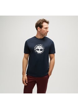 TIMBERLAND T-SHIRT SS REFIBRA LOGO GRAPHIC TEE REGULAR ze sklepu Timberland w kategorii T-shirty męskie - zdjęcie 162064906