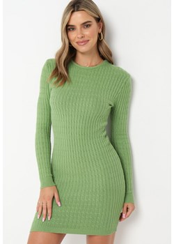 Zielona Dzianinowa Sukienka Mini z Ozdobnym Prążkowaniem o Dopasowanym Fasonie Kais ze sklepu Born2be Odzież w kategorii Sukienki - zdjęcie 162068477