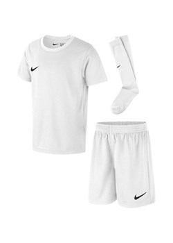 Komplet piłkarski chłopięcy Dry Park Kit Set Nike ze sklepu SPORT-SHOP.pl w kategorii Komplety chłopięce - zdjęcie 162122496