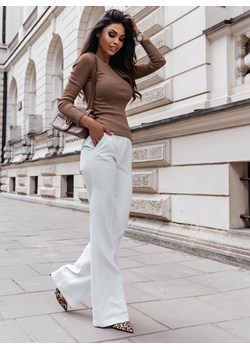Dopasowana prążkowana bluzka Ivette - odcienie brązu - odcienie brązu ze sklepu pakuten.pl w kategorii Bluzki damskie - zdjęcie 162159777
