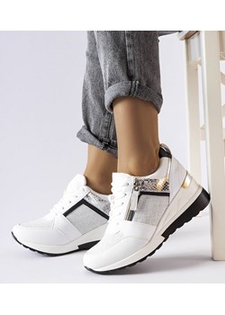 Białe sneakersy na koturnie Deodata ze sklepu gemre w kategorii Buty sportowe damskie - zdjęcie 162310065