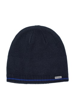 Męska czapka z kolorowym paskiem granatowo-niebieska ze sklepu WITTCHEN w kategorii Czapki zimowe męskie - zdjęcie 162356245