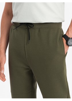 Spodnie dresowe męskie z tkaniny ottoman - ciemnooliwkowe V3 OM-PASK-0129 ze sklepu ombre w kategorii Spodnie męskie - zdjęcie 162382167