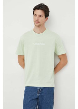 Calvin Klein t-shirt bawełniany kolor zielony wzorzysty ze sklepu ANSWEAR.com w kategorii T-shirty męskie - zdjęcie 162393625