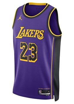 Męska koszulka Jordan Dri-FIT NBA Swingman Los Angeles Lakers Statement Edition - Fiolet ze sklepu Nike poland w kategorii T-shirty męskie - zdjęcie 162395239