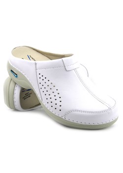 Klapki damskie medyczne, skórzane- Nursing Care WG3A10, białe ze sklepu ulubioneobuwie w kategorii Klapki damskie - zdjęcie 162518609