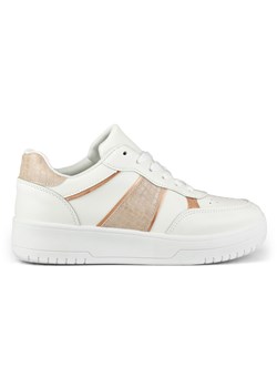 Białe buty sportowe z beżowymi dodatkami ze sklepu ButyModne.pl w kategorii Buty sportowe damskie - zdjęcie 162545719