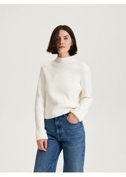 Reserved - Sweter z wiskozą - złamana biel ze sklepu Reserved w kategorii Swetry damskie - zdjęcie 162692205