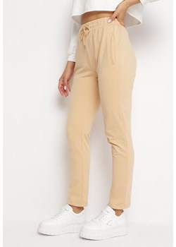 Beżowe Bawełniane Spodnie Dresowe Blovia ze sklepu Born2be Odzież w kategorii Spodnie damskie - zdjęcie 162704797