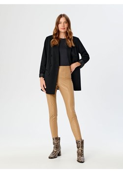 Sinsay - Spodnie z imitacji skóry - beżowy ze sklepu Sinsay w kategorii Spodnie damskie - zdjęcie 162716636