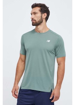 New Balance t-shirt do biegania Q Speed kolor zielony gładki ze sklepu ANSWEAR.com w kategorii T-shirty męskie - zdjęcie 162732505