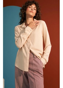 Wiskozowa koszula w kolorze beżu K72, Kolor beżowy, Rozmiar 36, Nife ze sklepu Primodo w kategorii Koszule damskie - zdjęcie 162735628