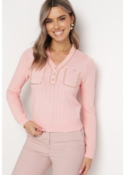 Różowy Sweter w Stylu Retro z Ozdobnym Łańcuszkiem Elioraca ze sklepu Born2be Odzież w kategorii Swetry damskie - zdjęcie 162741989
