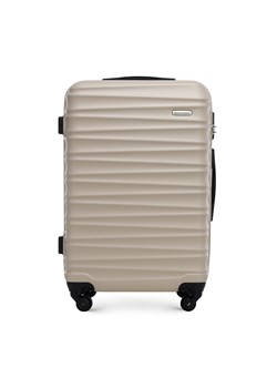 Średnia walizka z ABS-u z żebrowaniem beżowa ze sklepu WITTCHEN w kategorii Walizki - zdjęcie 162743018