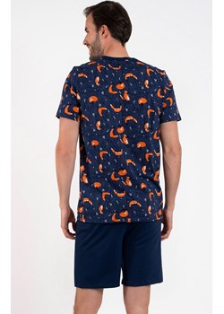 Piżama męska na krótki rękaw i z krótką nogawką Witalis, Kolor granatowy-wzór, Rozmiar M, Italian Fashion - id: 177093 - marki Italian Fashion - 162750657 Piżama męska na krótki rękaw i z krótką nogawką Witalis, Kolor granatowy-wzór, Rozmiar M, Italian Fashion ze sklepu Intymna w kategorii Piżamy męskie - zdjęcie 162750657