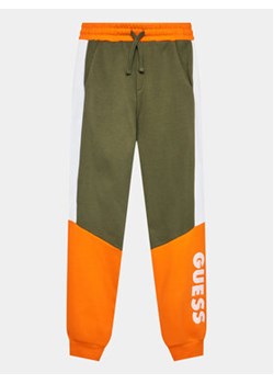 Guess Spodnie dresowe L3BQ11 KAX73 Czarny Relaxed Fit ze sklepu MODIVO w kategorii Spodnie chłopięce - zdjęcie 162766837